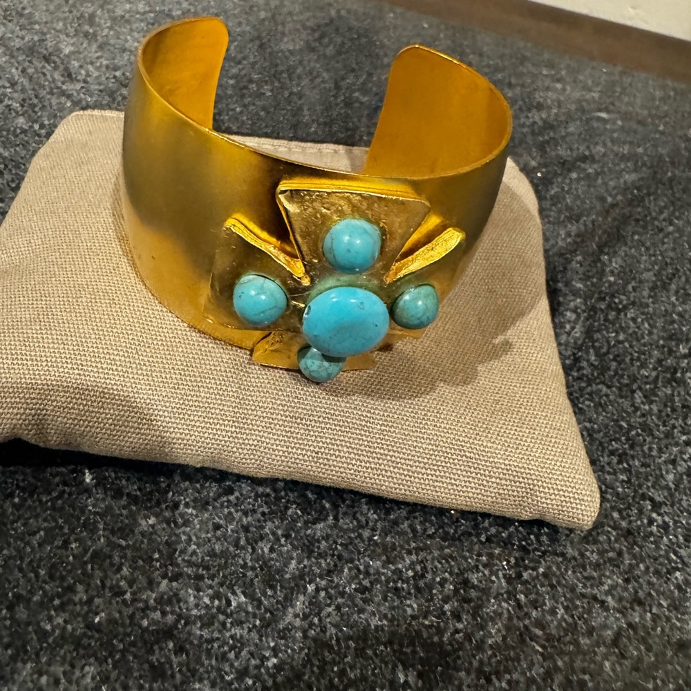 Susan Shaw Gold-Tone Cuff Bracelet with Turquoise Accent ~GORGEOUS